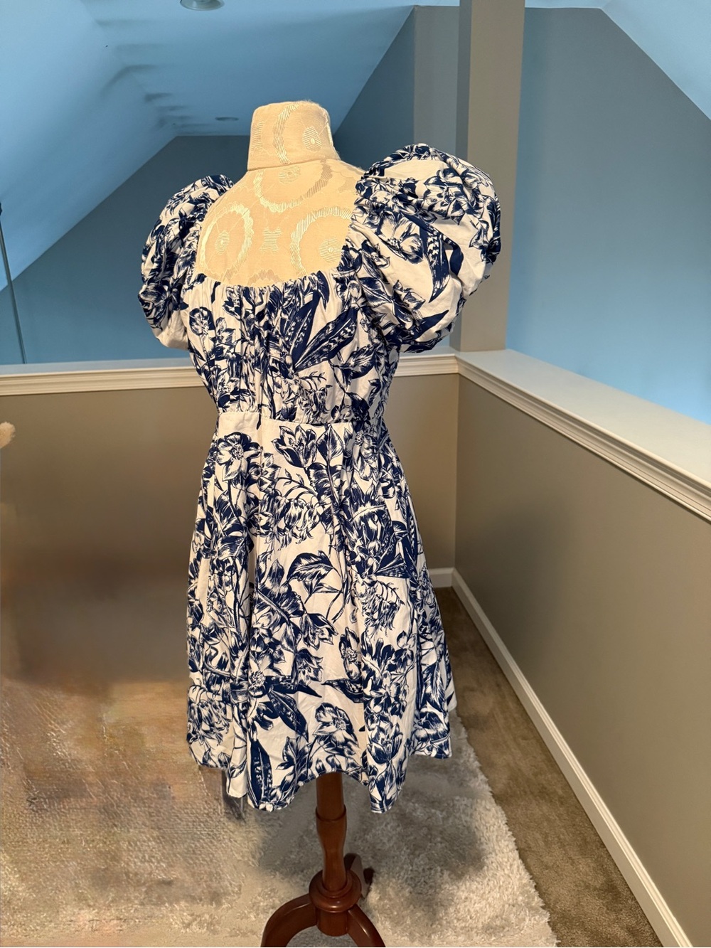 Abercrombie & Fitch White and Blue Floral Puff-Sleeve Mini Dress